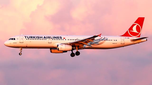 TC-JMK:Airbus A321:Turkish Airlines